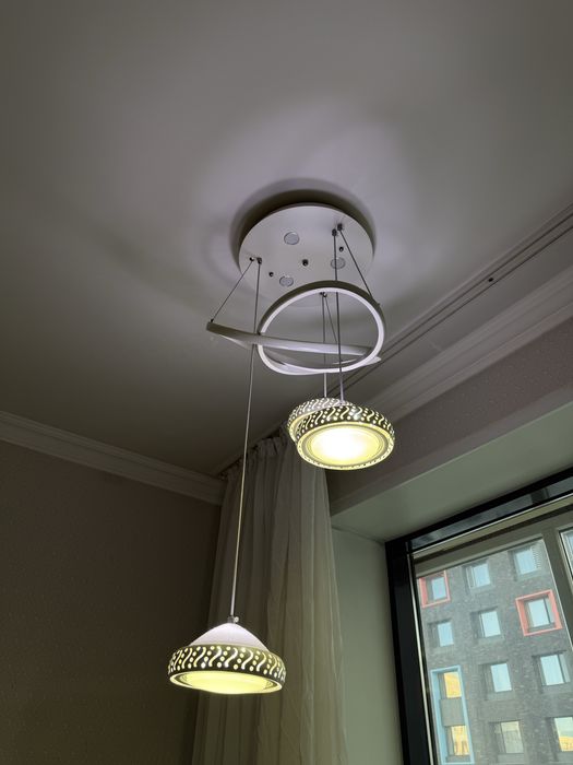 Продам люстры бу