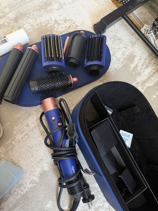 Продам дайсон в отличном состоянии