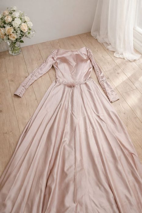 Очень красивое лёгкое платье