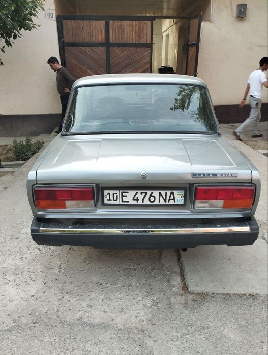 Ваз 2107 сотилади