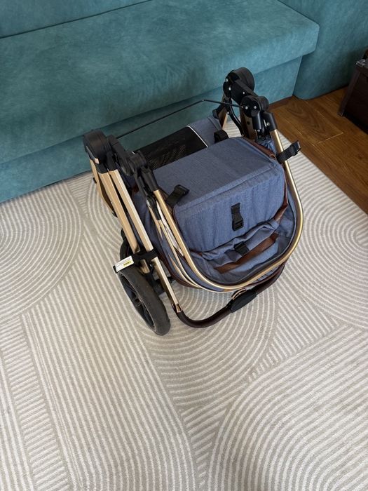 Детска коляска-трансформер