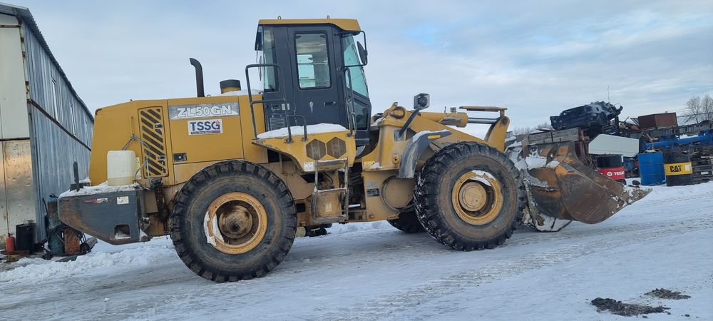 Продам погрузчик 5тн