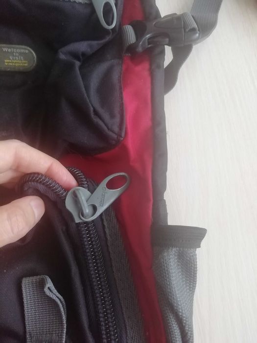 Рюкзак черно-красный