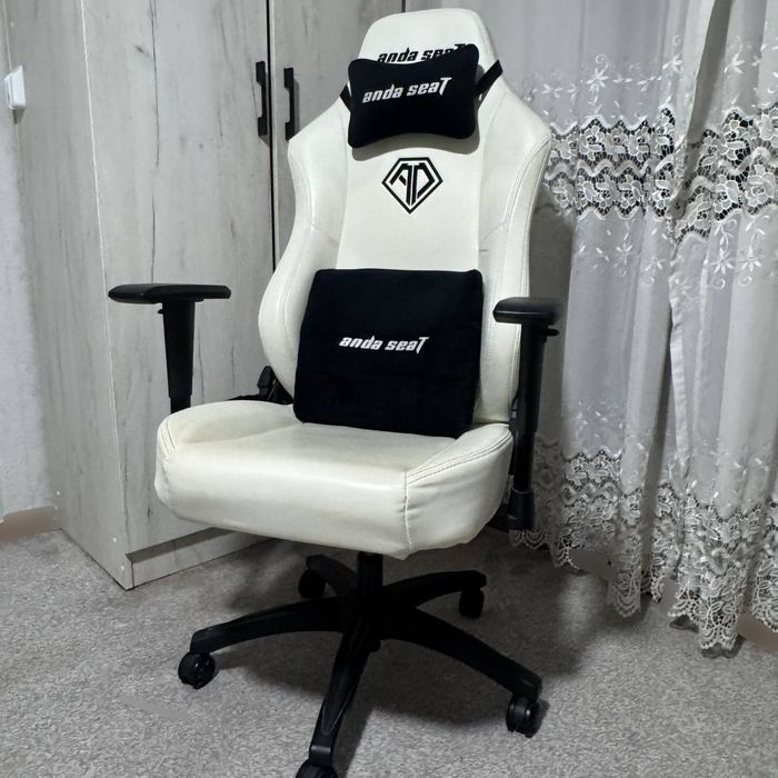 Игровое кресло Andaseat Phantom 3