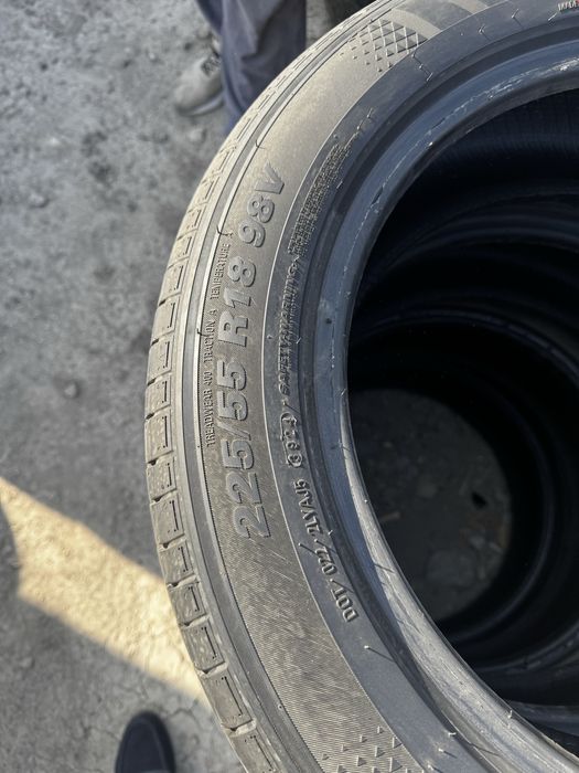 R18 Kumho Kareski 225/55/18