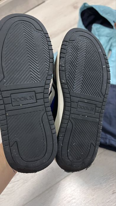 Продам ветровку Hm 116 размер