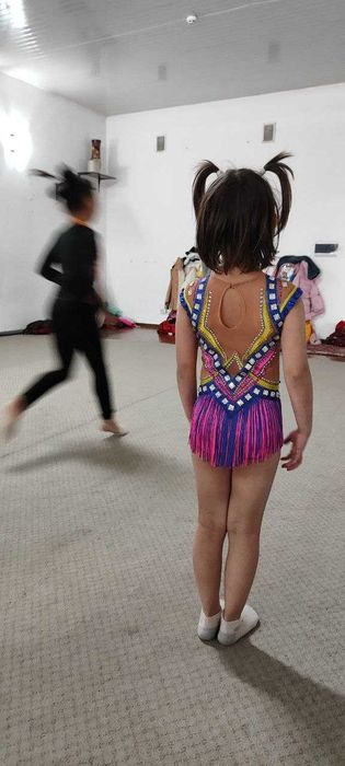 Гимнастический купальник 6-7 лет