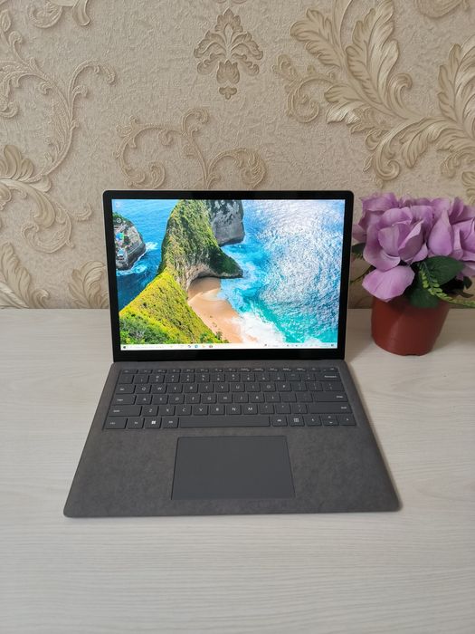 Microsoft Surface Laptop 4