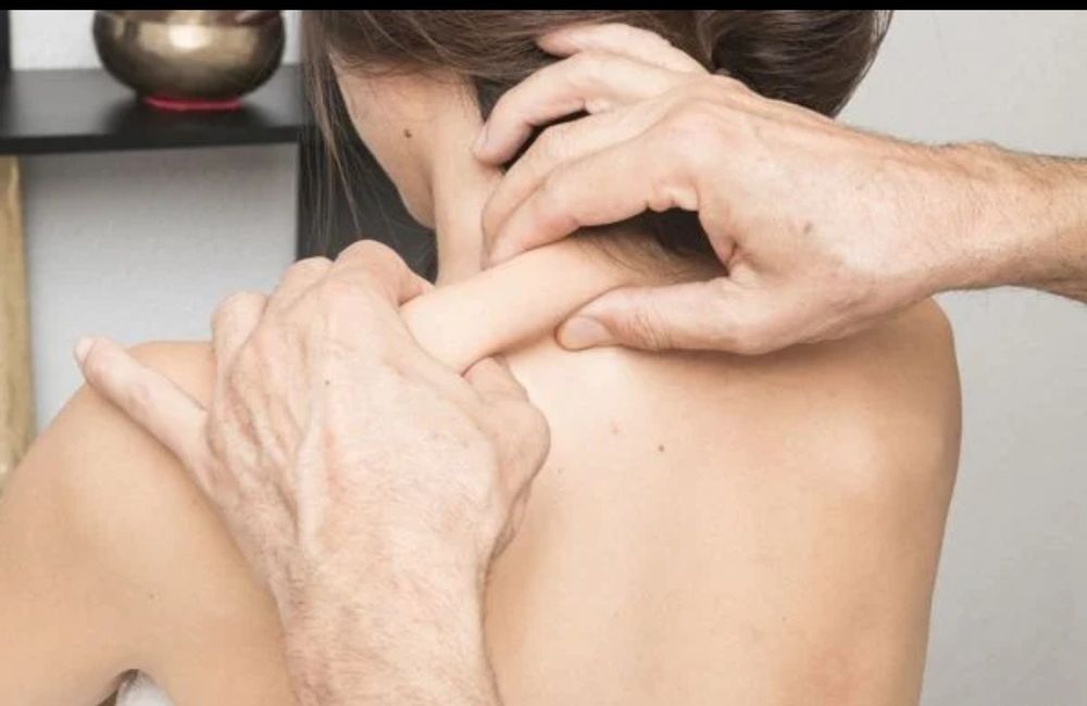 Masaj  capilar, de relaxare, tonifiere și anticelulitic.