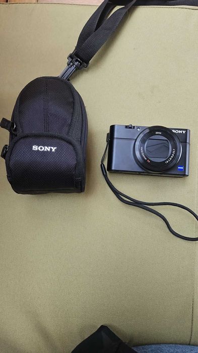 Camera Sony Cyber-shot DSC-RX100 III