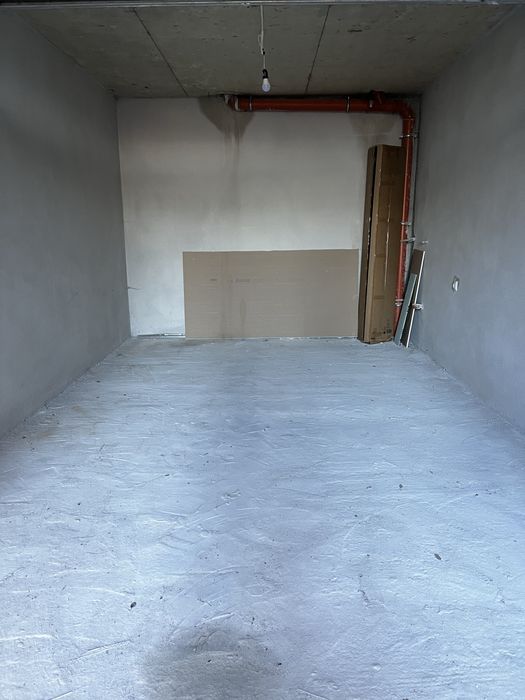 Гараж за склад под наем