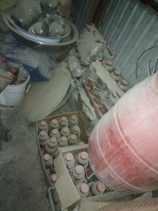 Продам стеклянные бутылки 1 л 750мл