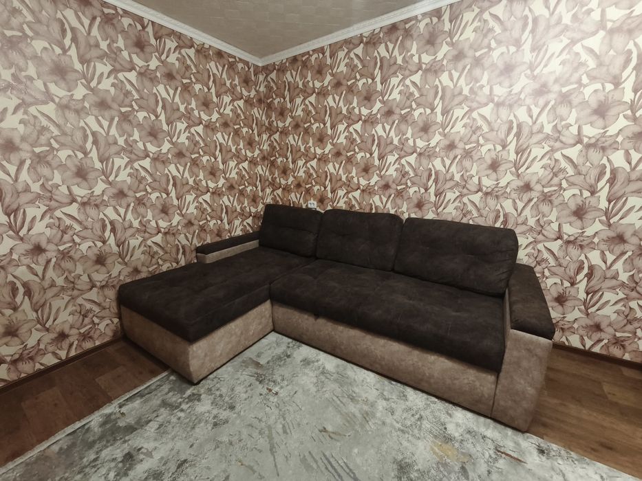 Диван в хорошем состоянии