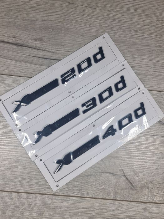 Emblema-Sigla-Logo-Xdrive-20d-30d-40d-Neagra-Bmw-X1-X3-X5-X6-X7