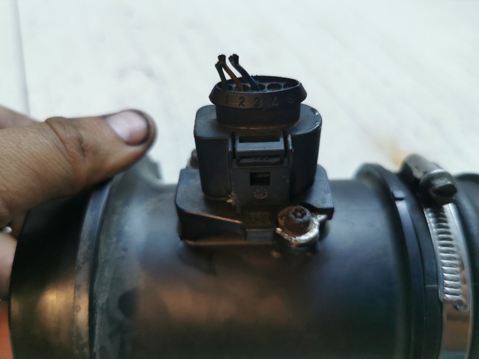 Debitmetru aer audi a4 b7 3.0 tdi quattro automat 100lei