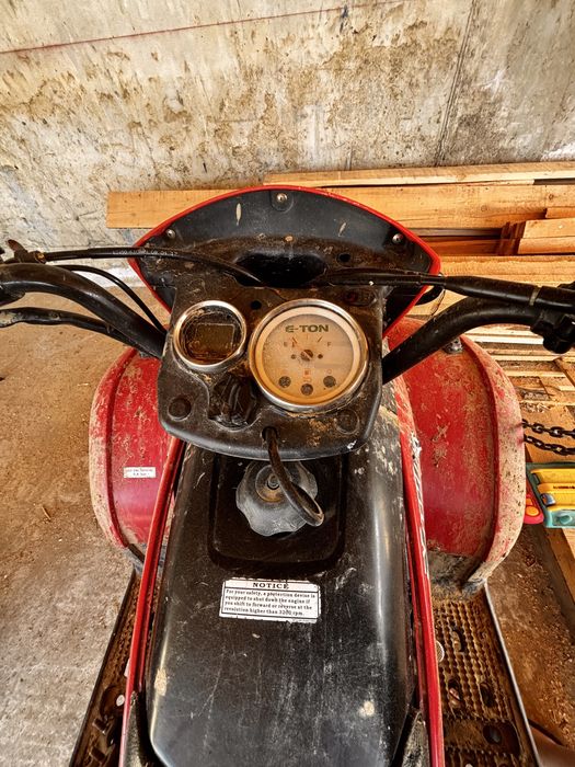 Vand sau schimb atv e ton 150cc
