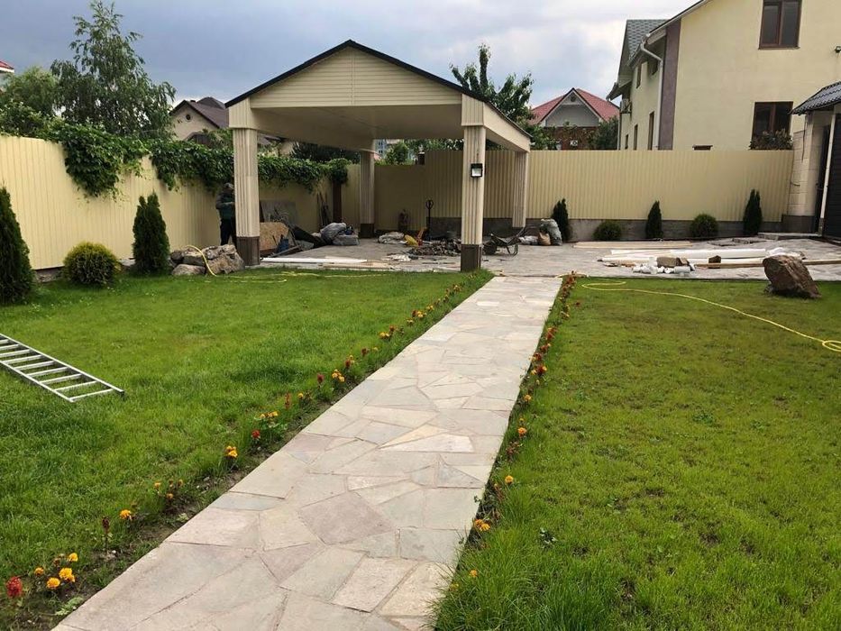 Плитняк разных видов