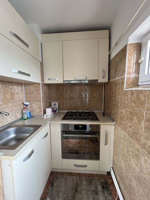 Inchiriez  apartament 1cam cf1d Buzaului(B-uri)