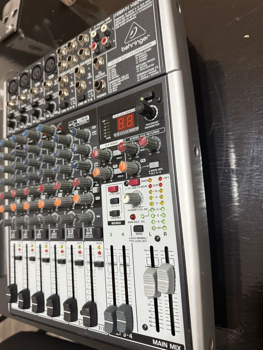 Vand mixer behringer xenyx