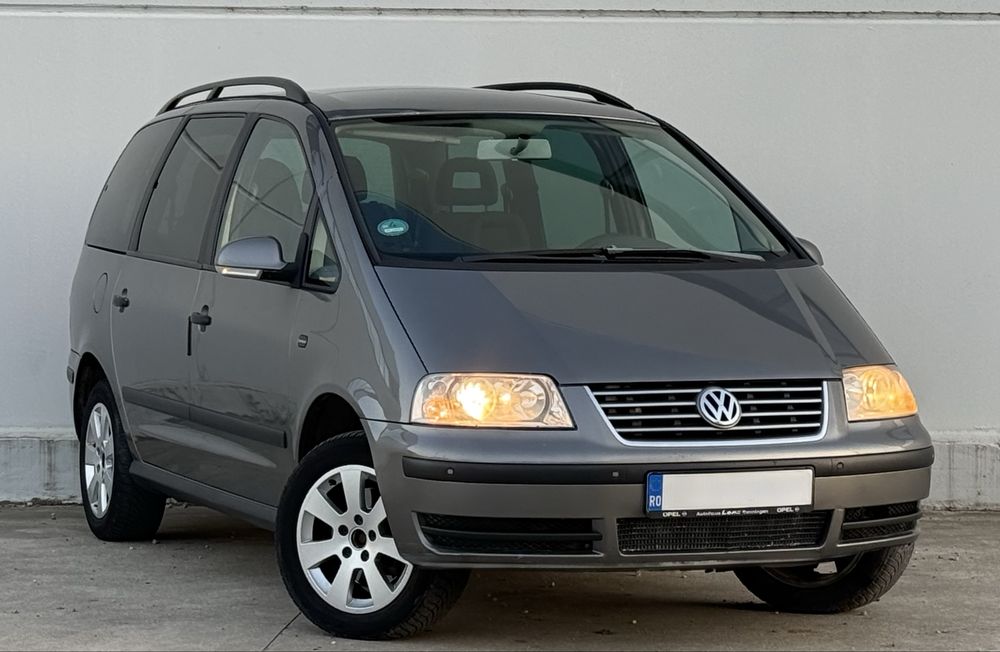 VOLKSWAGEN Sharan