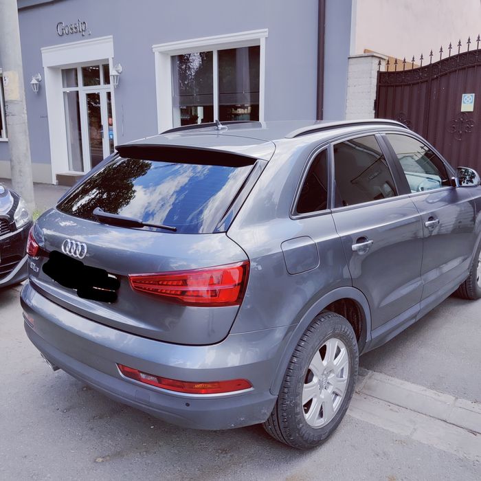 Vînd Audi Q3 in stare f buna