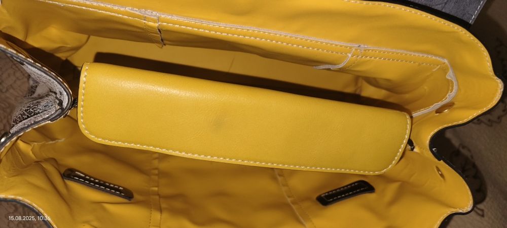 Продаётся сумка кожаная