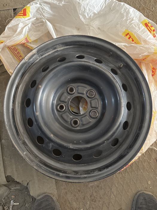 Диски на Toyota Corolla