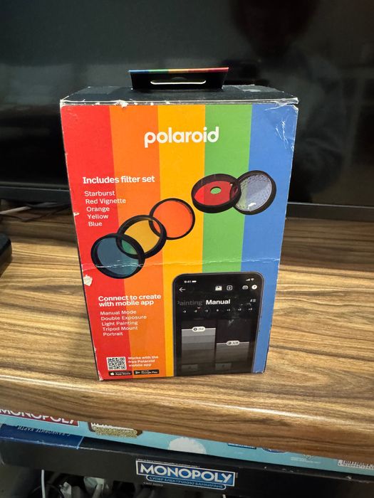 Фотоапарат   за моментни снимки на Полароид