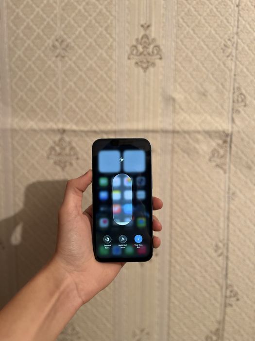 Продам срочно iPhone 13 128GB АКБ 100%