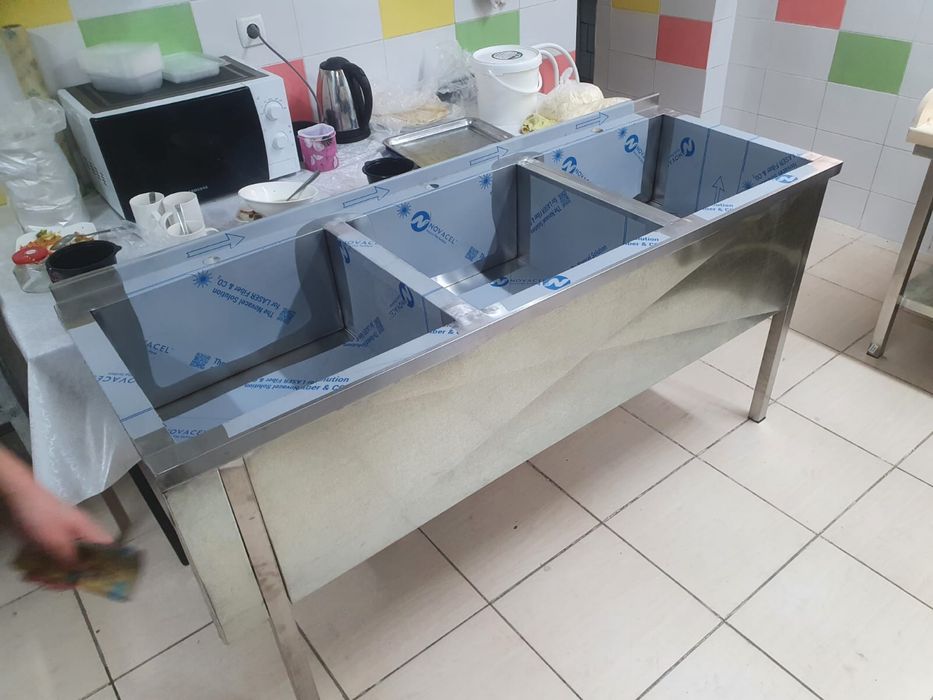 Мойки двухсекционные трёхсекционные