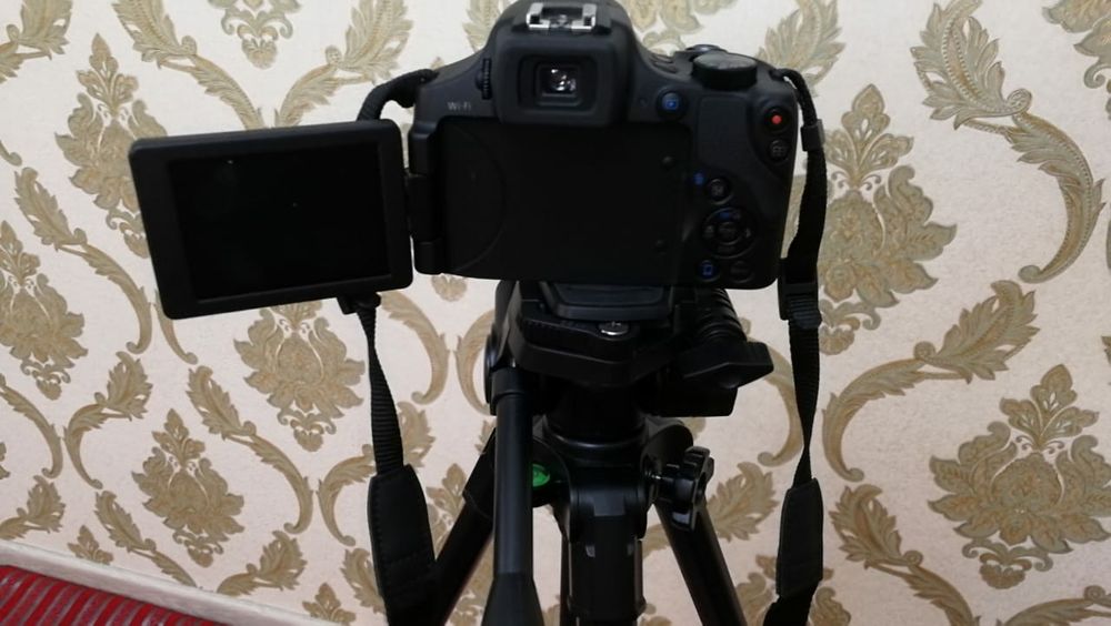 Фотоапарат професиональный