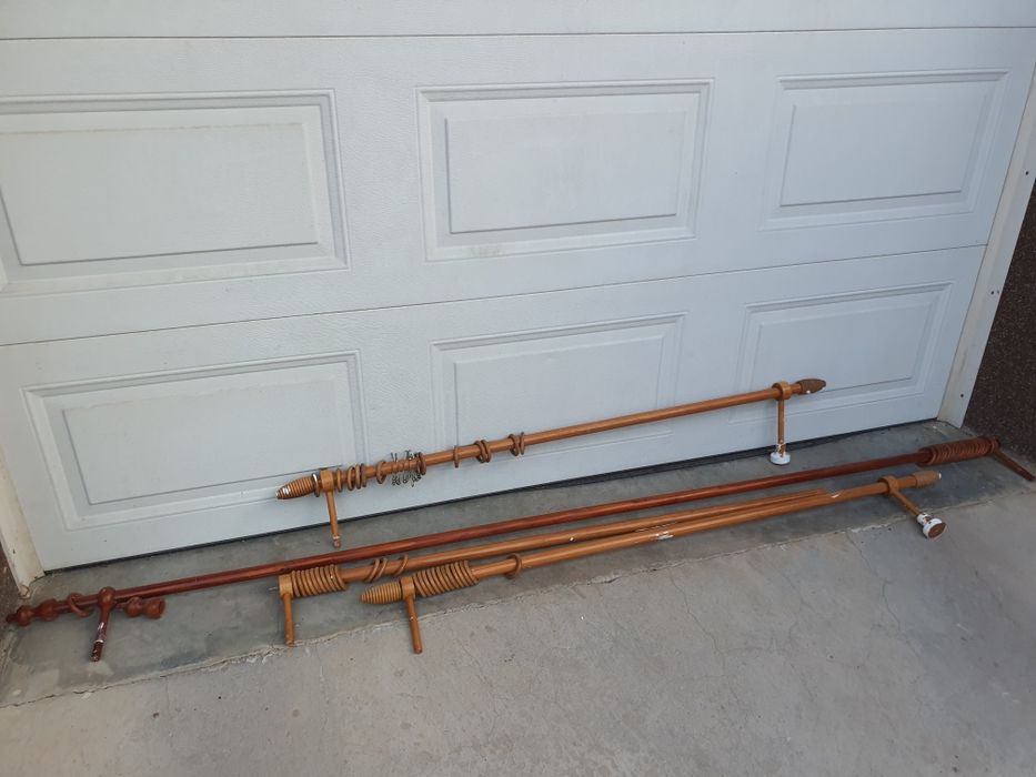 Vând 4 garnișe pentru perdele