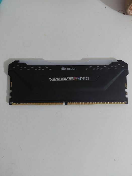 Corsair vengeance RGB Pro 16GB (2x8GB) Rgb functional
