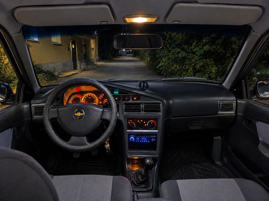 Daewoo Nexia 2008 — 1.6 бензин