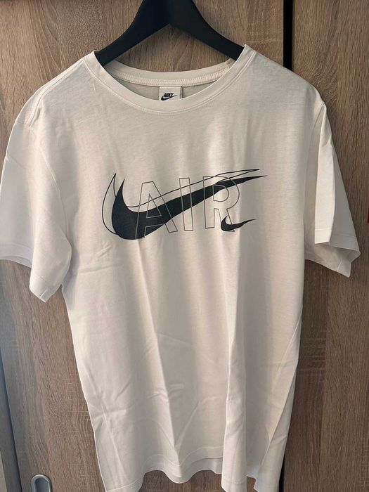 Nike тениска М размер