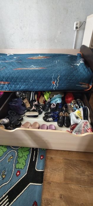 Срочно недорого продам кровать