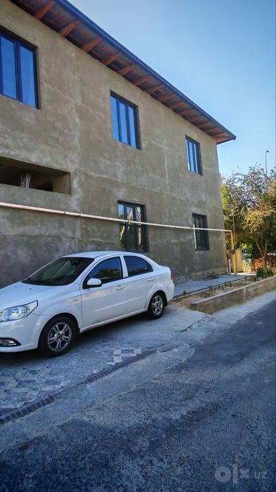 Olmazor tumani taxtapulda 2sotixli uy sotiladi karobka xolata