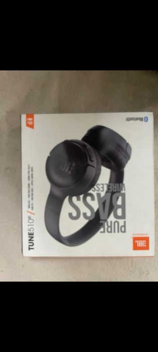 Продам оригинальные наушиники JBL