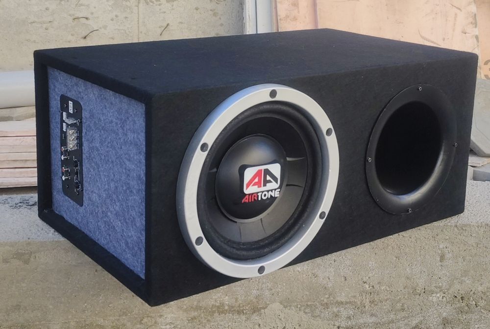 Сабвуфер AIRTONE 10  с усилительем