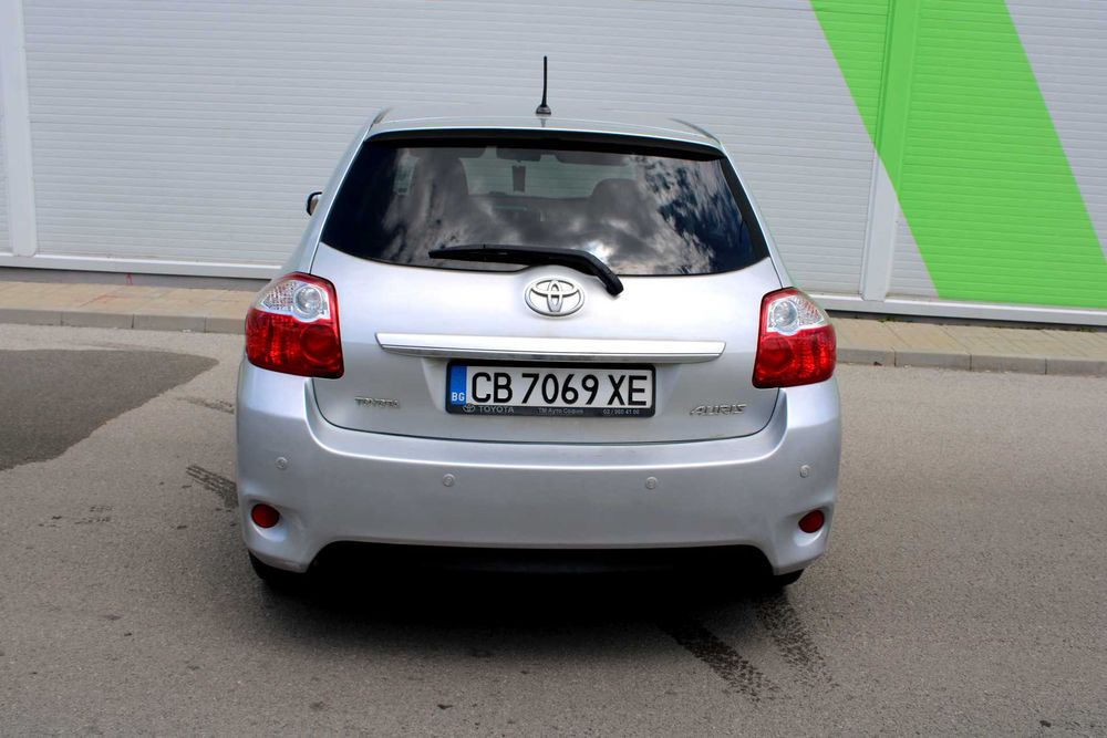 Toyota Auris 1.6 132кс бензин 2013 авг.+ ГАЗОВ Инж