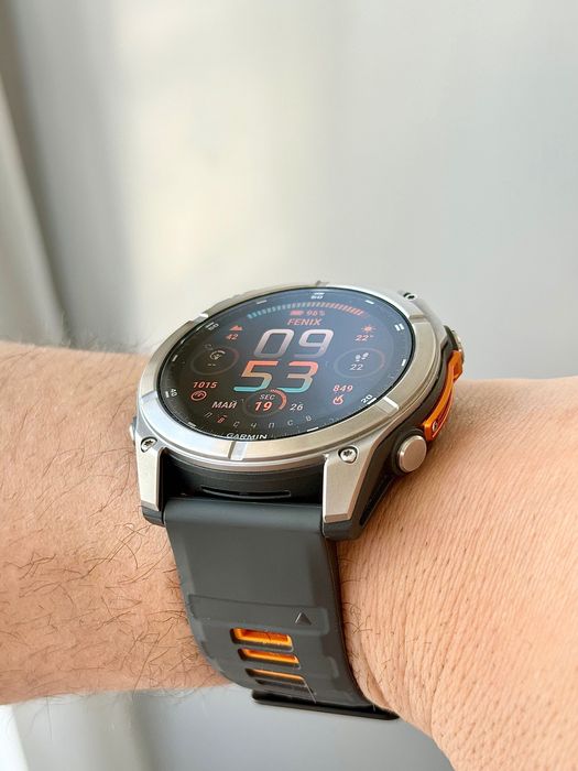 Garmin Fenix 8 AMOLED 51mm Titanium – Идеално състояние