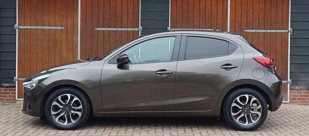 MAZDA 2 0 — imagine 3