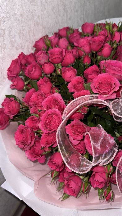 Букет из кустовых роз