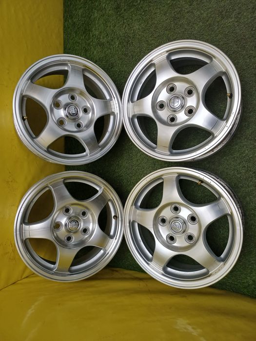Диски R15 5x114.3 на Toyota.