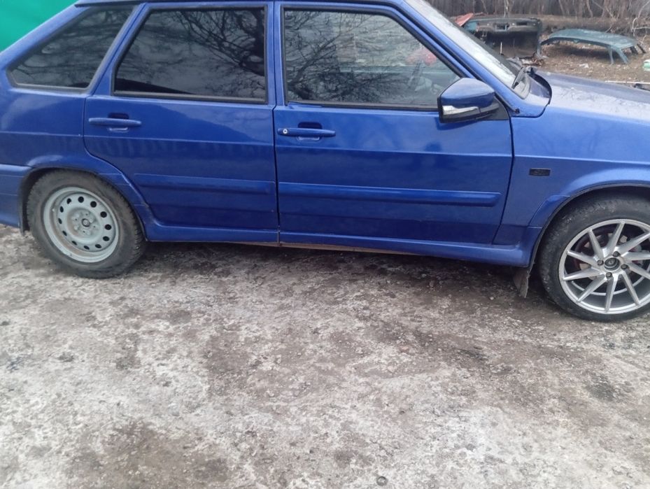 Продам ваз 2114  на полном ходу