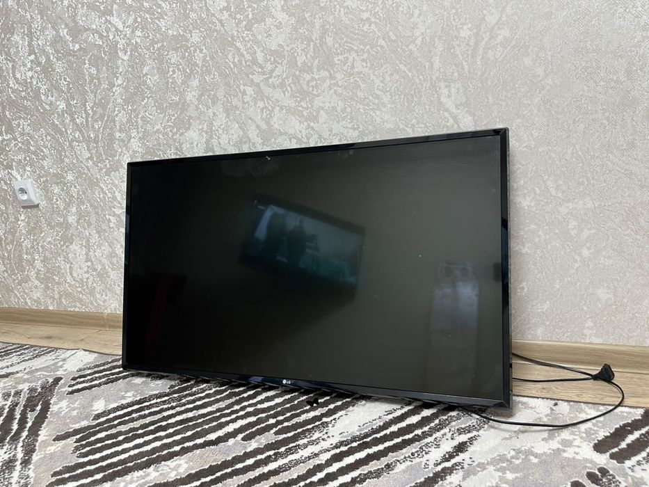 LG телевизор продам