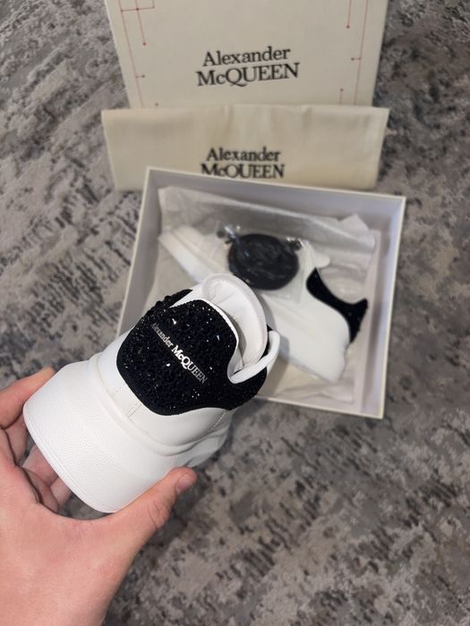 Alexander McQueen - Cu factura!