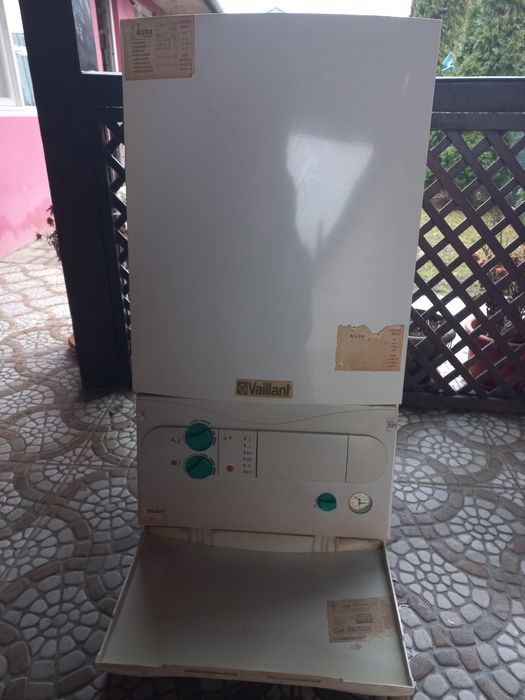 Vând centrală termică Vailant