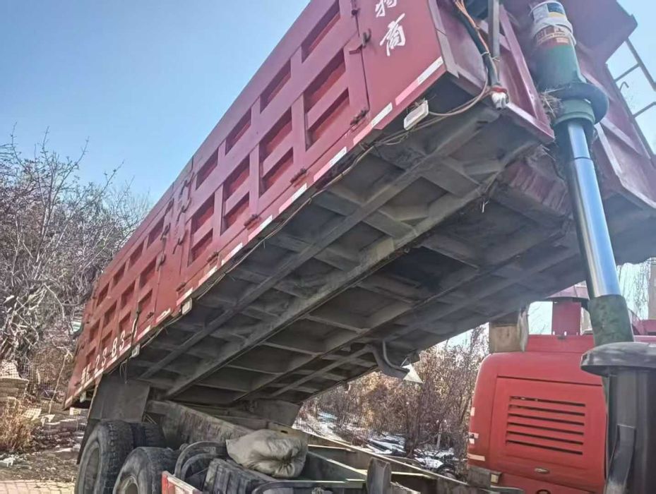 2018 Dongfeng 4x2 самосвал на продажу