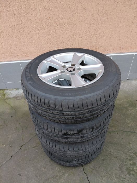 Vând roti 5x112 195/65/ r15
